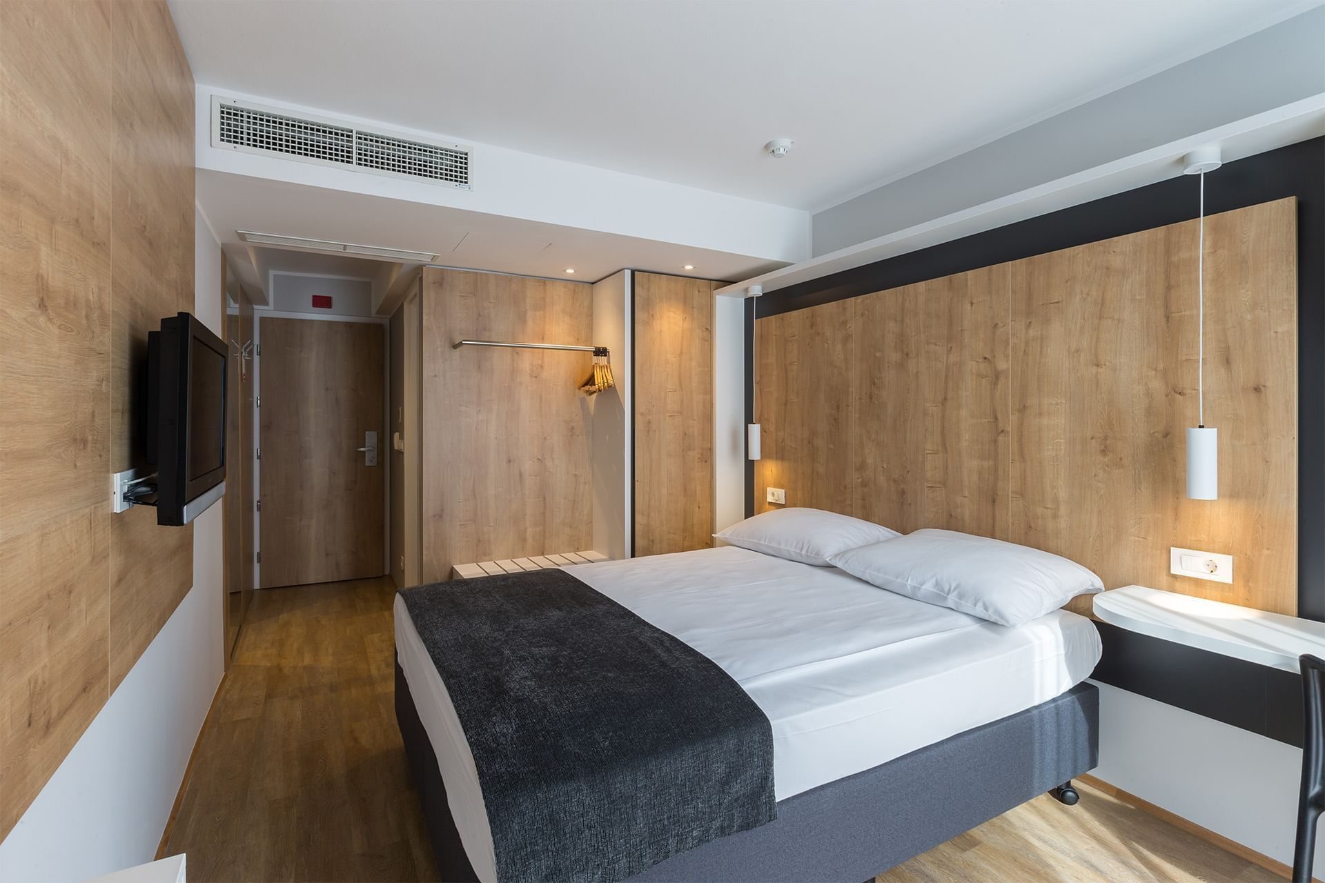 M hotel Single Room
